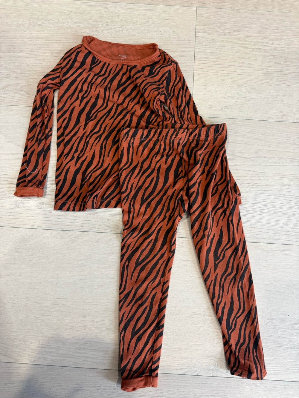Kyte BABY Rust and Black Tiger-Stripe Pajama Set | 2T